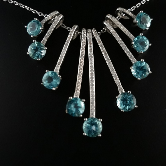 Gorgeous Round Cut Neon Blue Apatite Set - Picture 10 of 10